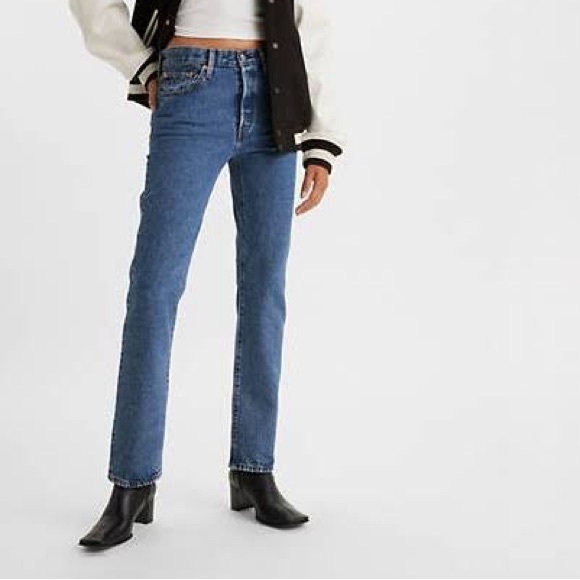 Levi’s 501 medium wash denim jeans - Picture 3 of 3